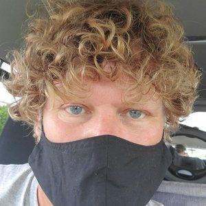 Meet your Posher, Lawrence